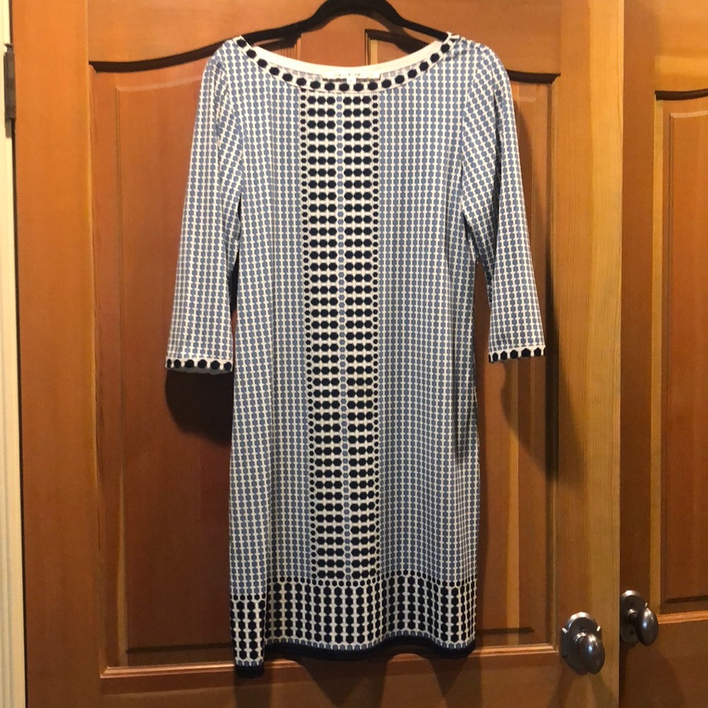 Max studio shift dress